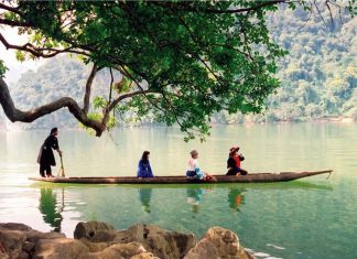 tour Bac kan mua thu