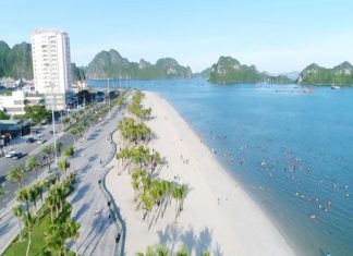 Bãi tắm Hòn Gai - điểm check in tuyệt đẹp cho khách du lịch Hạ Long