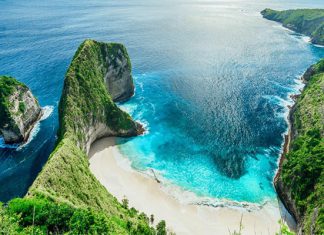 Khám phá những điểm đến hấp dẫn trên Đảo Nusa Penida khi du lịch Indonesia Bãi biển Kelingking Beach